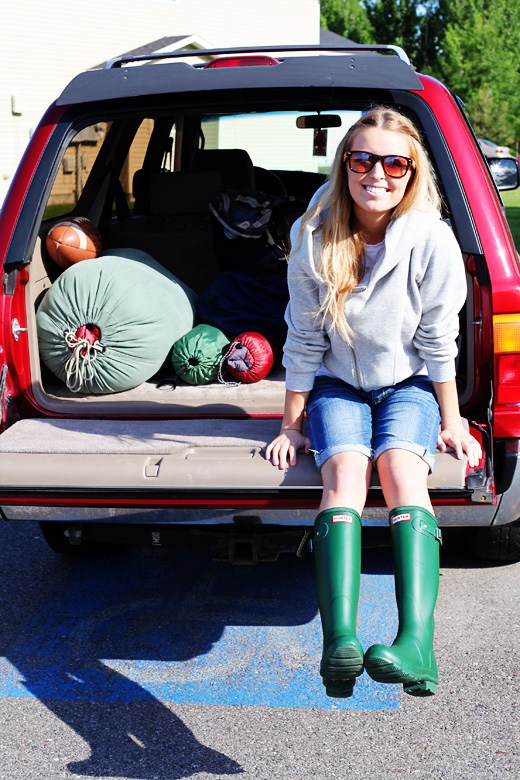 aubergine color hunter boots